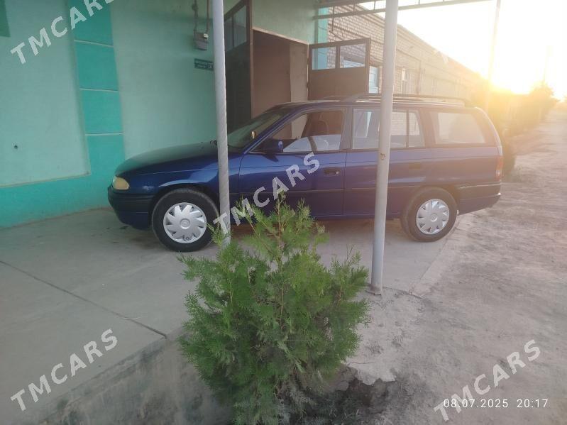 Opel Astra 1991 - 31 000 TMT - Шабатский этрап - img 3