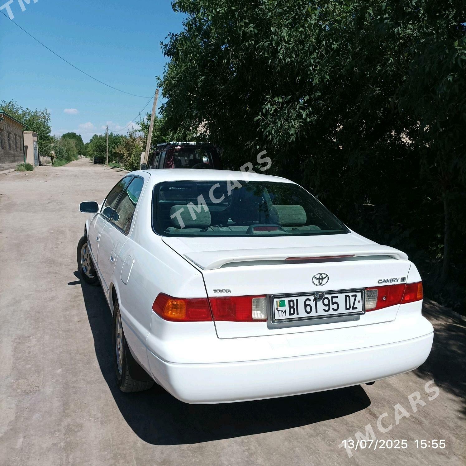 Toyota Camry 2001 - 130 000 TMT - Кёнеургенч - img 3