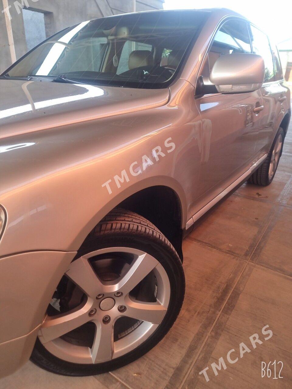 Volkswagen Touareg 2005 - 118 000 TMT - Бузмеин - img 4