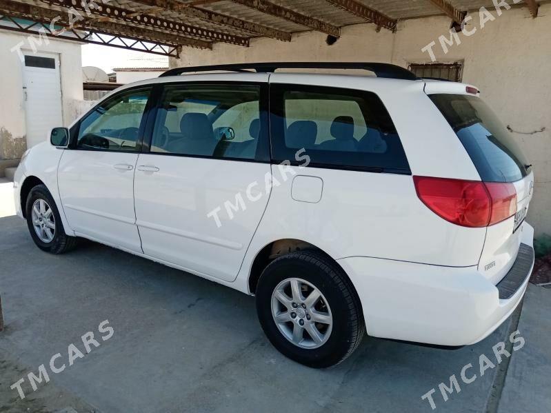 Toyota Sienna 2007 - 232 000 TMT - Эсенгулы - img 4