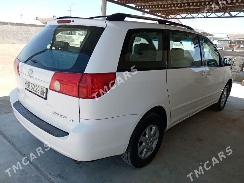 Toyota Sienna 2007 - 232 000 TMT - Эсенгулы - img 5