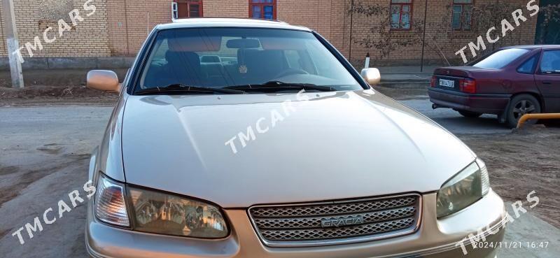 Toyota Camry 1998 - 133 000 TMT - Türkmenabat - img 5
