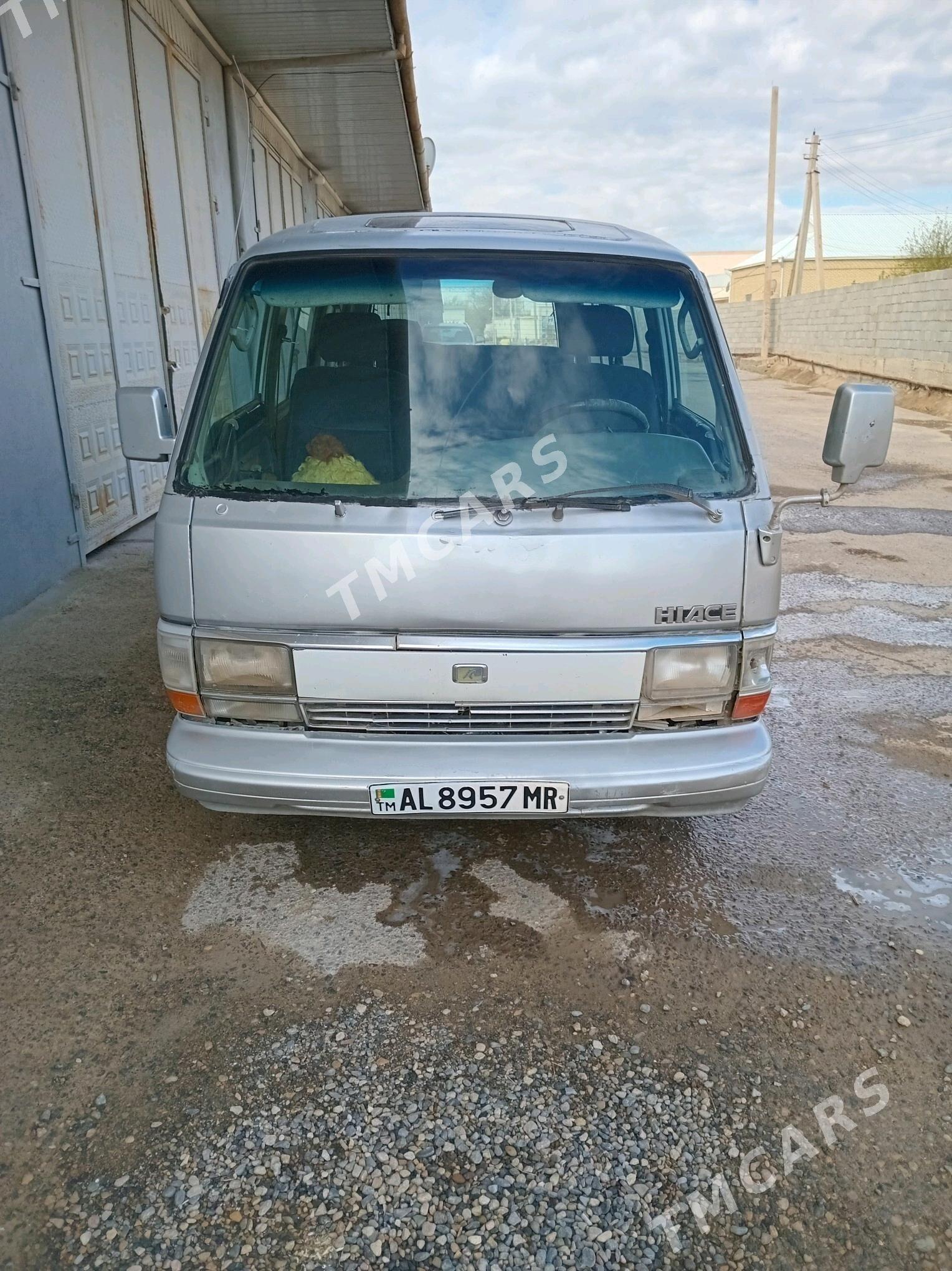 Toyota Hiace 1988 - 40 000 TMT - Mary - img 3