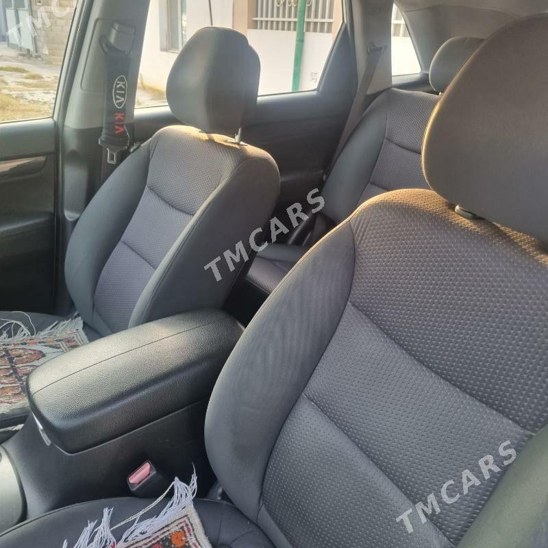Kia Sorento 2011 - 170 000 TMT - Анев - img 6