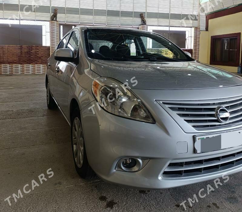 Nissan Versa 2011 - 115 000 TMT - Бахарден - img 3