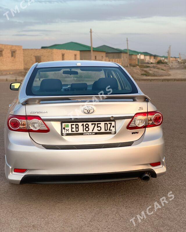 Toyota Corolla 2011 - 200 000 TMT - Daşoguz - img 2