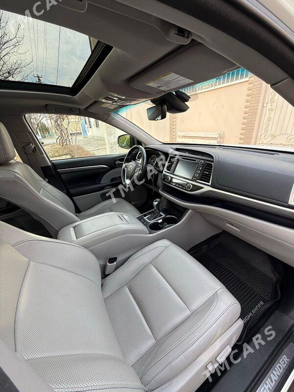 Toyota Highlander 2018 - 515 000 TMT - Aşgabat - img 8