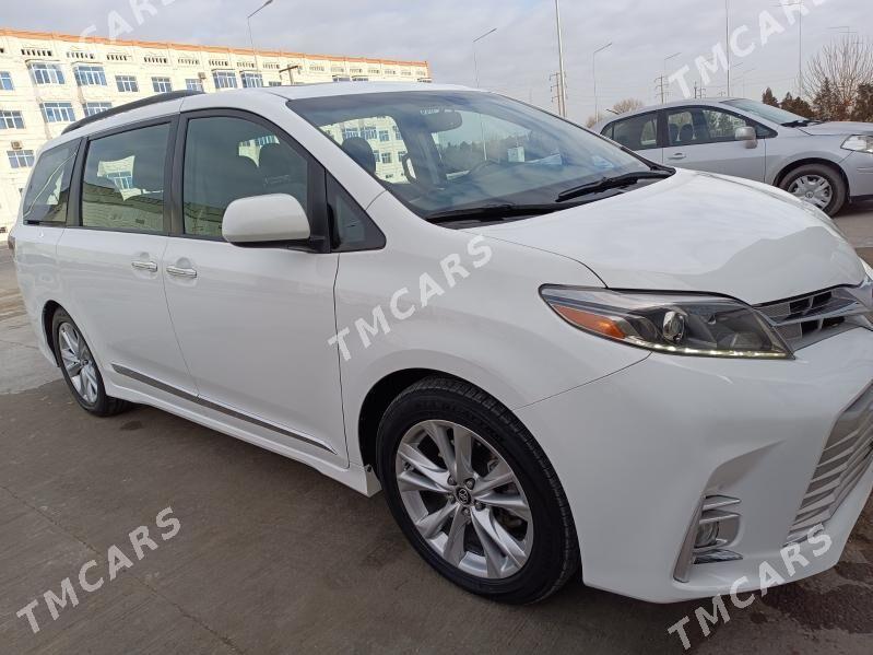 Toyota Sienna 2017 - 410 000 TMT - Мары - img 6