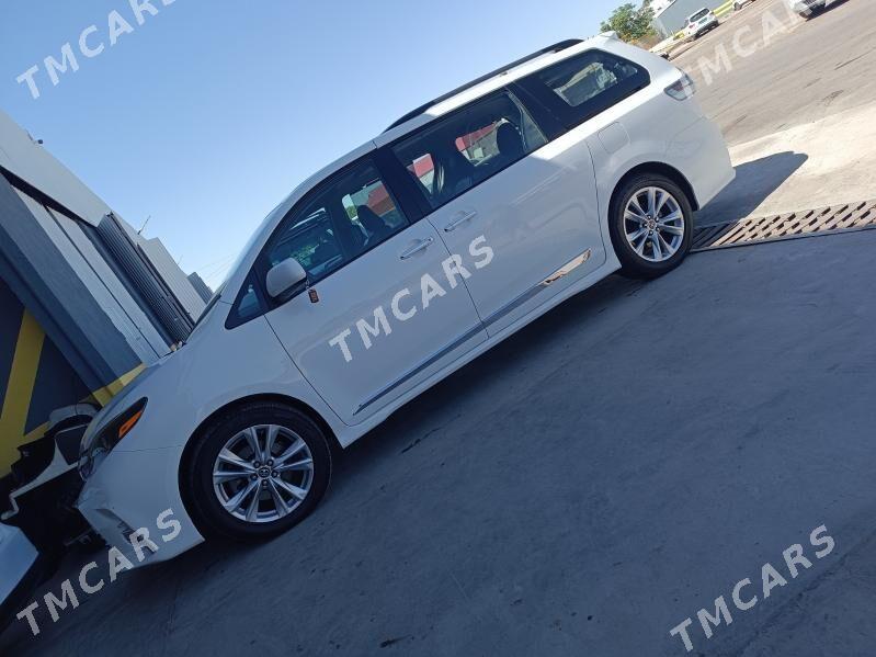 Toyota Sienna 2017 - 410 000 TMT - Мары - img 3