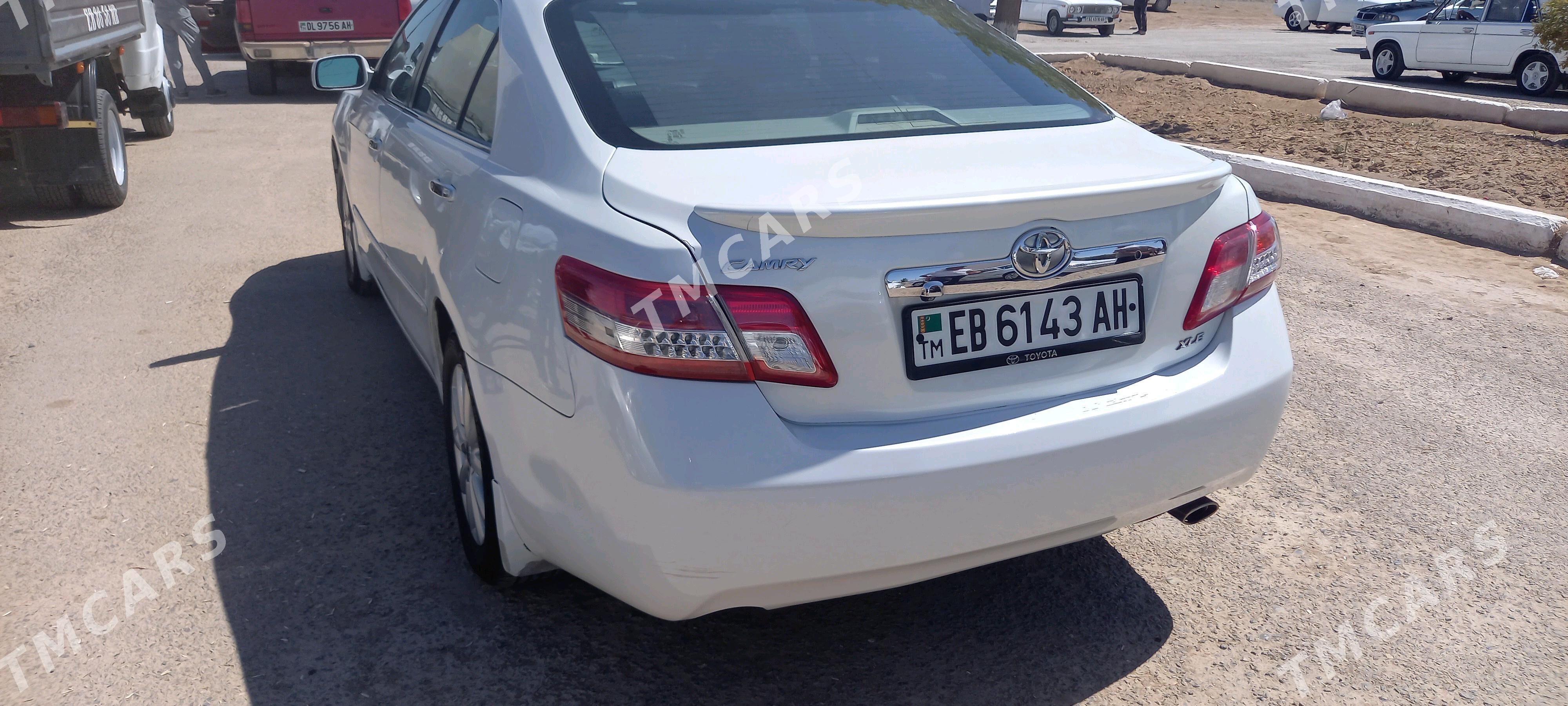 Toyota Camry 2009 - 180 000 TMT - Бабадайхан - img 3