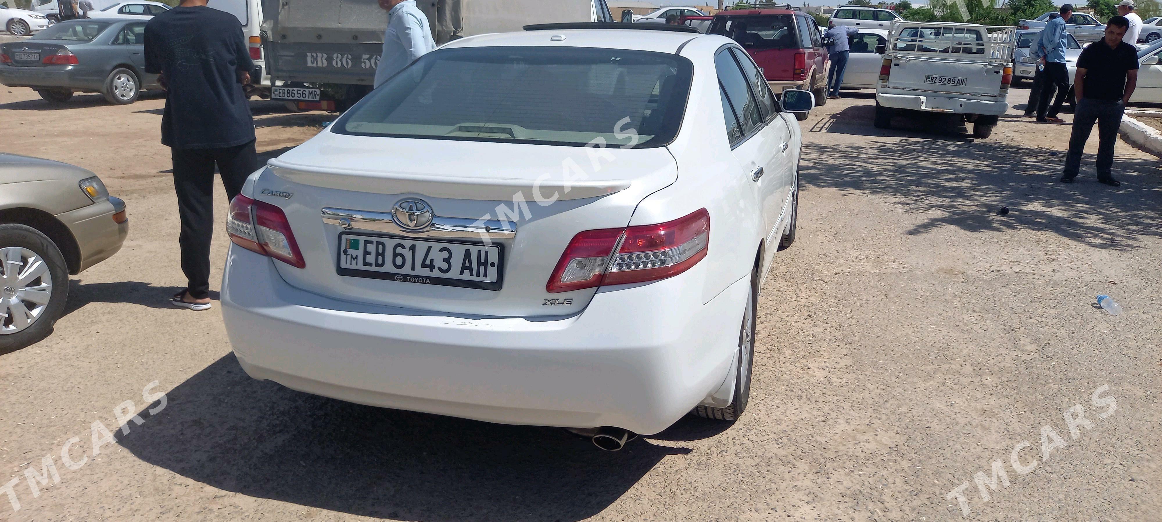 Toyota Camry 2009 - 180 000 TMT - Бабадайхан - img 4