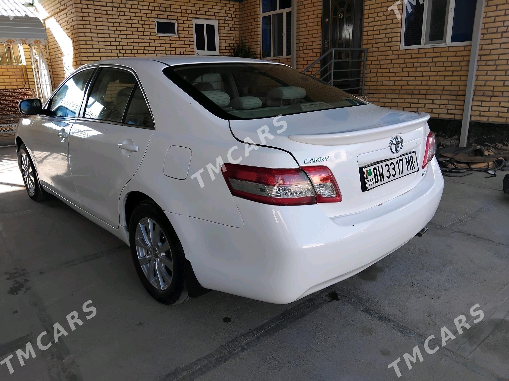 Toyota Camry 2010 - 130 000 TMT - Мары - img 10