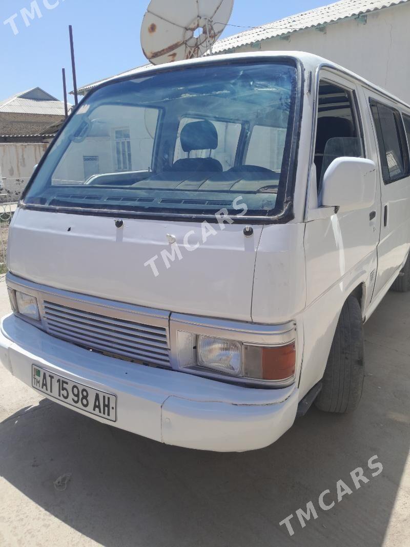 Toyota Hiace 1990 - 50 000 TMT - Tejen - img 2