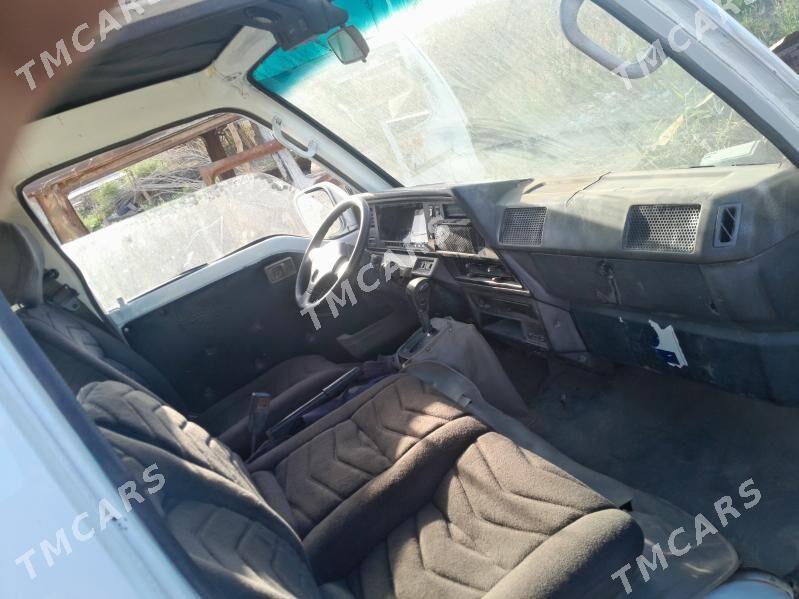 Toyota Hiace 1990 - 50 000 TMT - Tejen - img 4