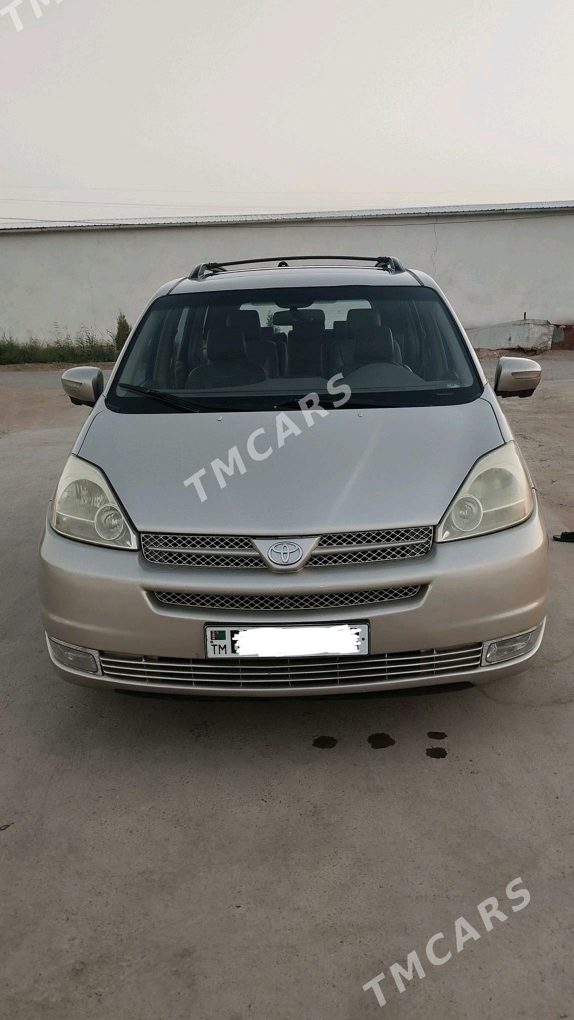 Toyota Sienna 2005 - 215 000 TMT - Мары - img 3