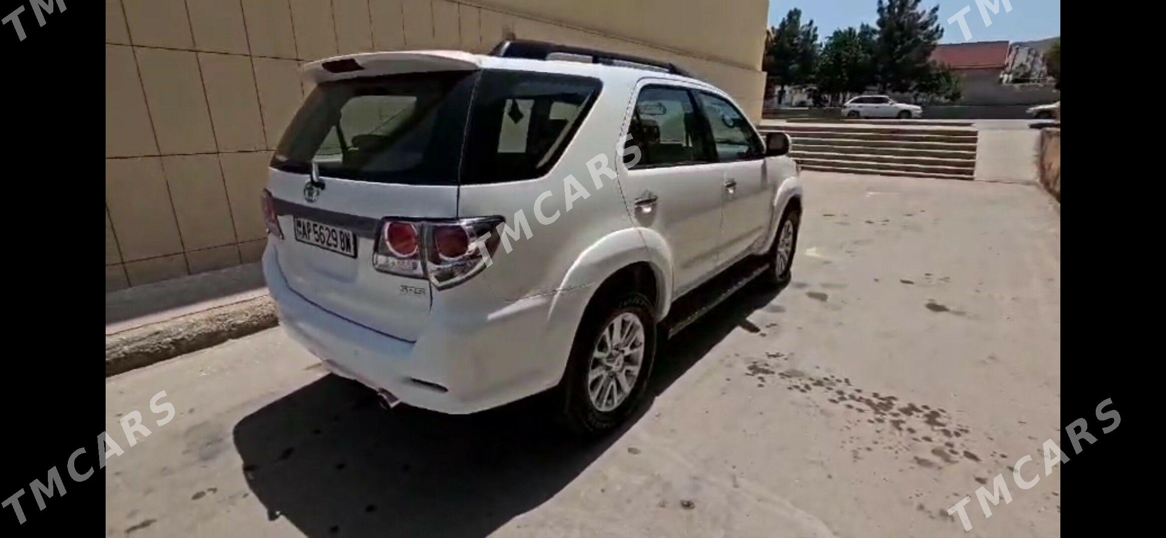 Toyota Fortuner 2012 - 350 000 TMT - Туркменбаши - img 3