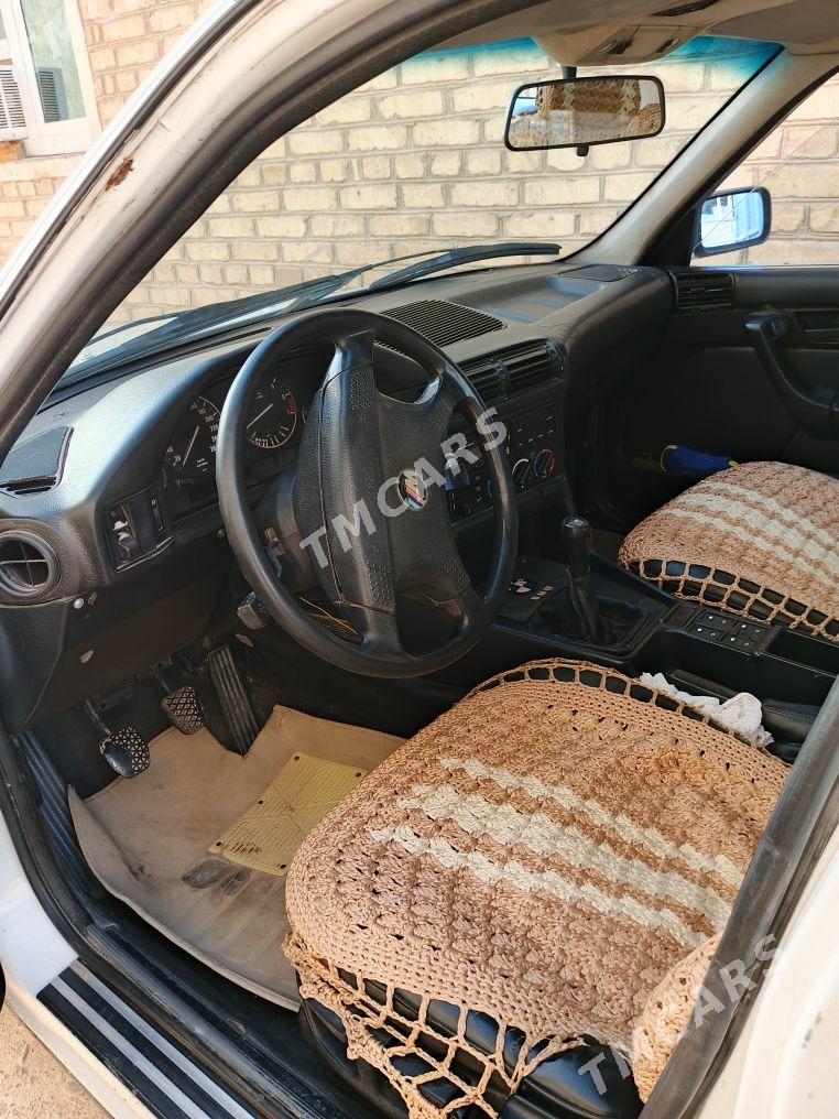BMW 520 1990 - 50 000 TMT - Baýramaly - img 4