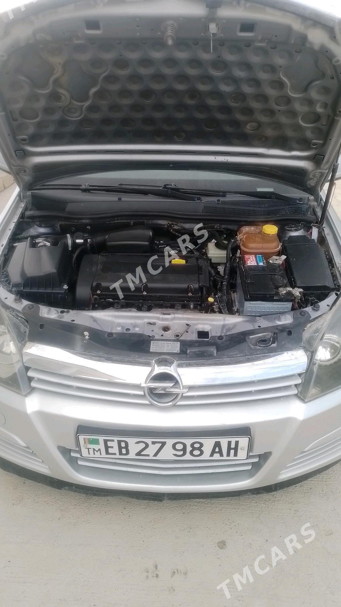 Opel Astra 2004 - 70 000 TMT - Гёкдепе - img 3