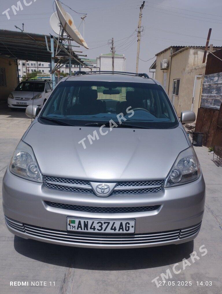 Toyota Sienna 2004 - 265 000 TMT - Кёнеургенч - img 3