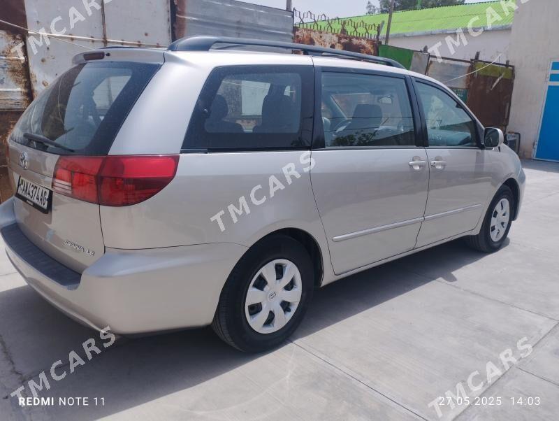 Toyota Sienna 2004 - 265 000 TMT - Кёнеургенч - img 2