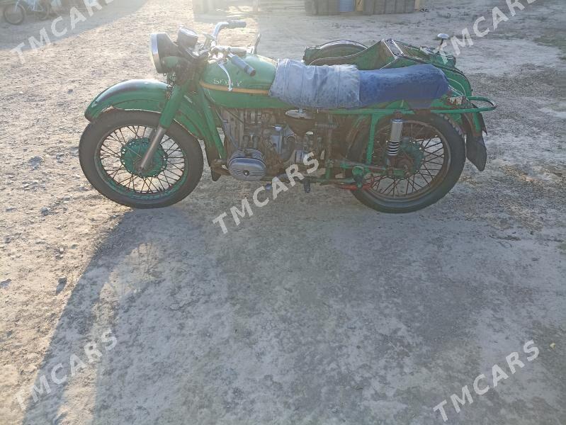 Ural 4320 1986 - 6 000 TMT - Bäherden - img 3