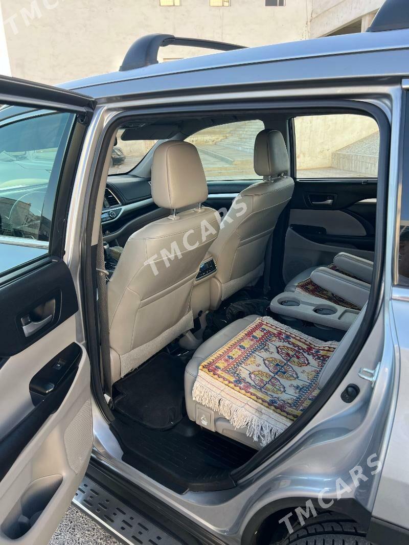 Toyota Highlander 2016 - 400 000 TMT - Мары - img 4
