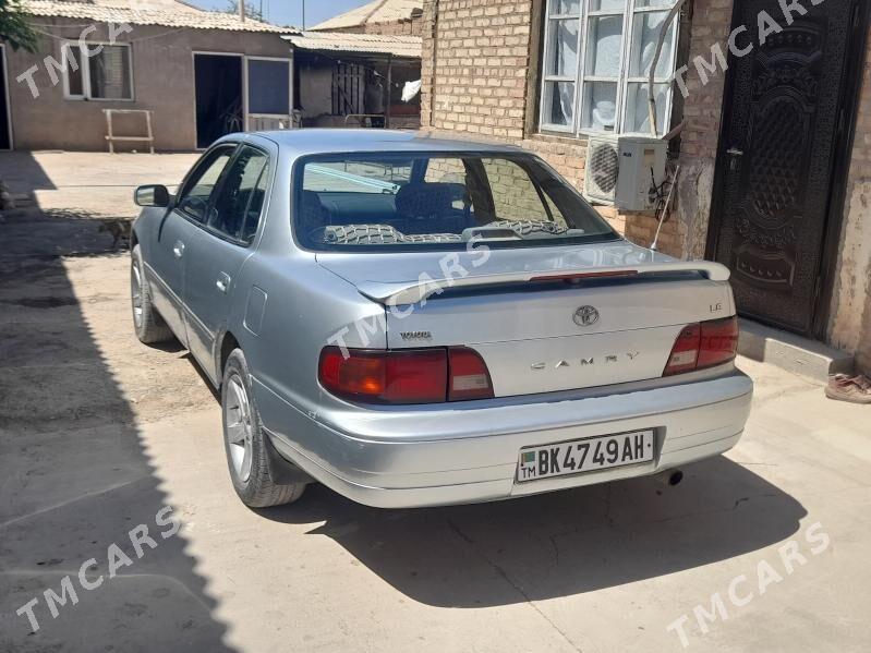 Toyota Camry 1996 - 90 000 TMT - Теджен - img 1