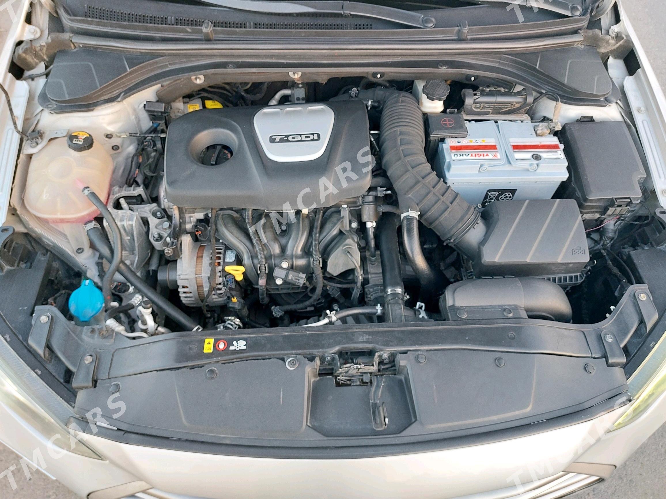 Hyundai Elantra 2017 - 200 000 TMT - 30 mkr - img 8