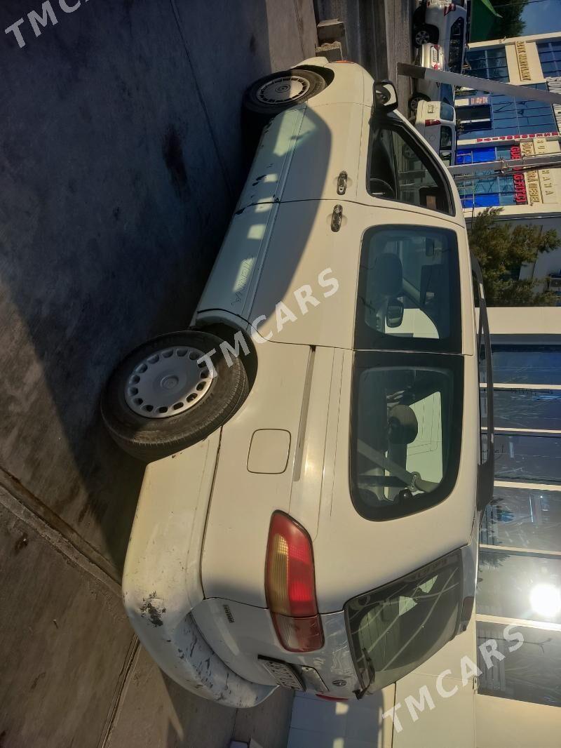 Toyota Sienna 2002 - 120 000 TMT - Чарджоу - img 2