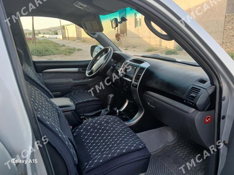Toyota Land Cruiser Prado 2005 - 320 000 TMT - Койтендаг - img 2