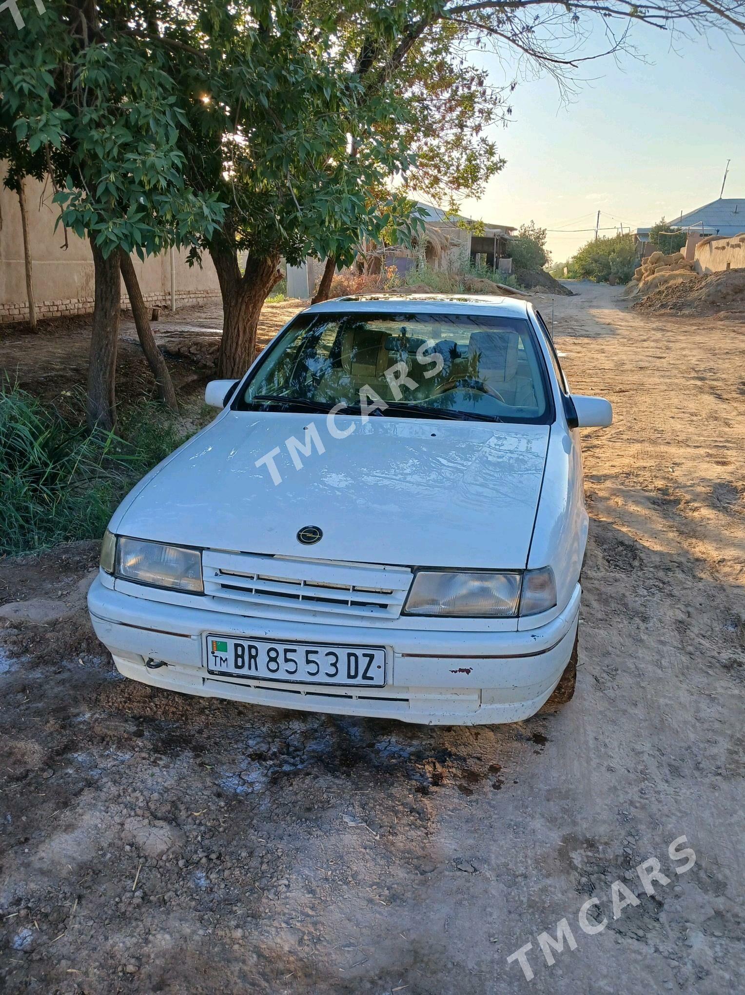 Opel Vectra 1992 - 35 000 TMT - Gurbansoltan Eje - img 4