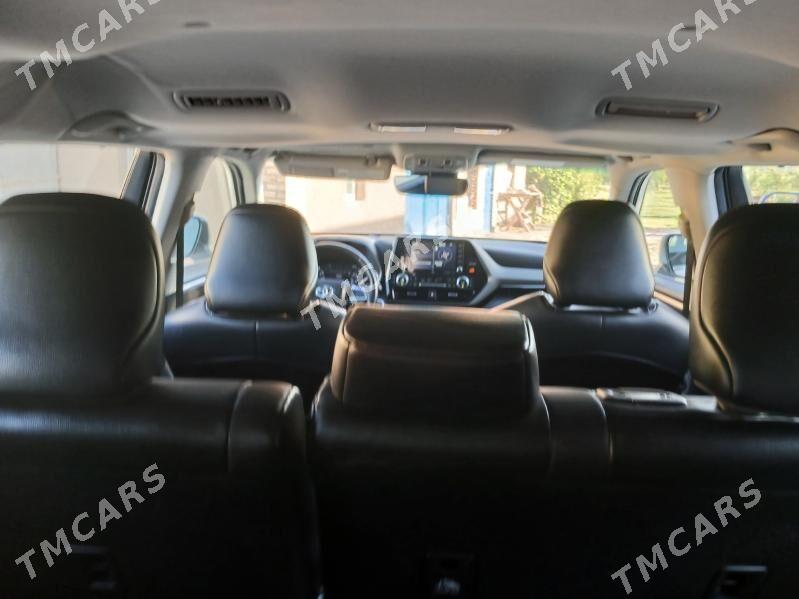 Toyota Highlander 2022 - 640 000 TMT - Мары - img 2