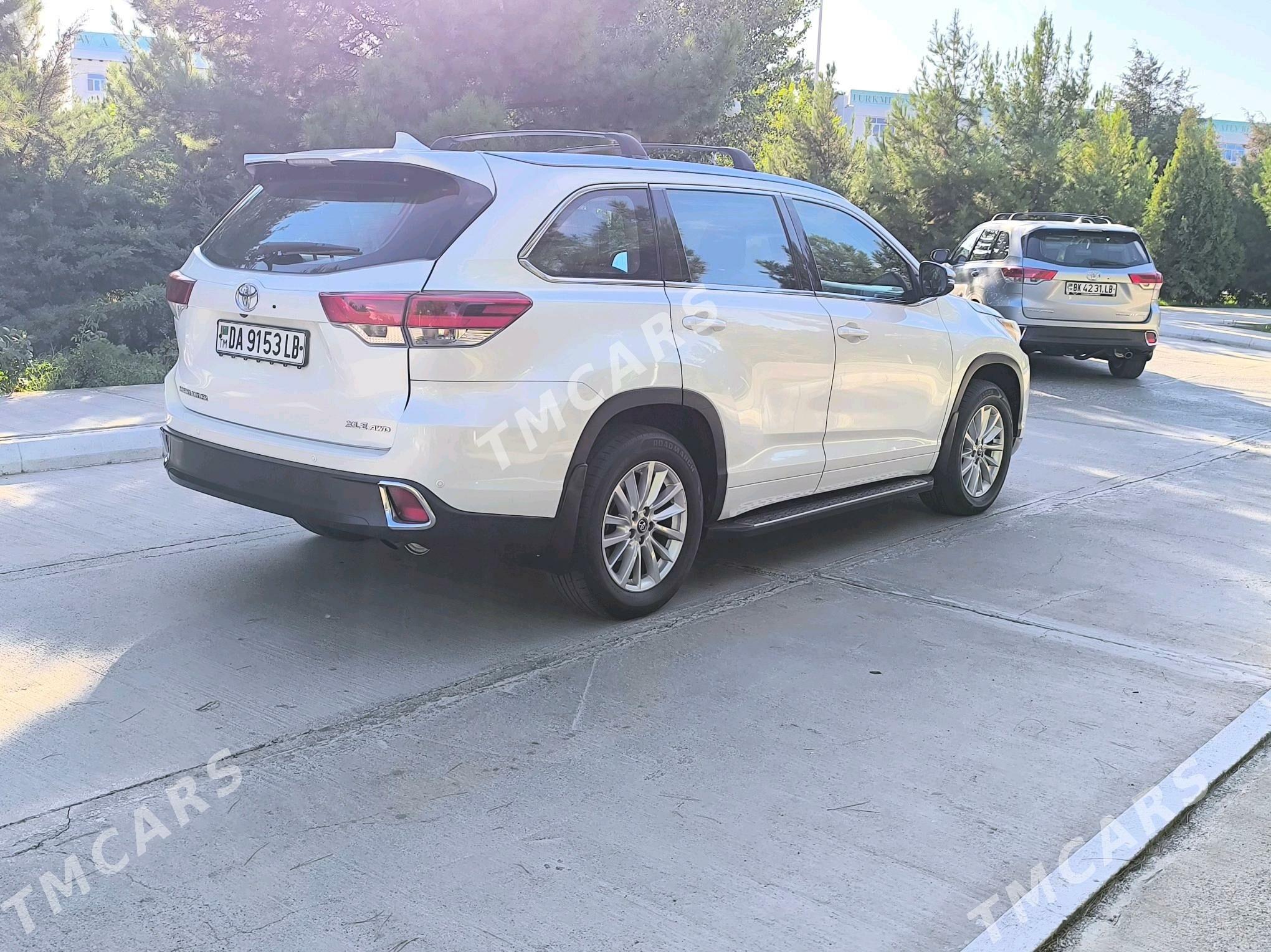 Toyota Highlander 2018 - 465 000 TMT - Туркменабат - img 4