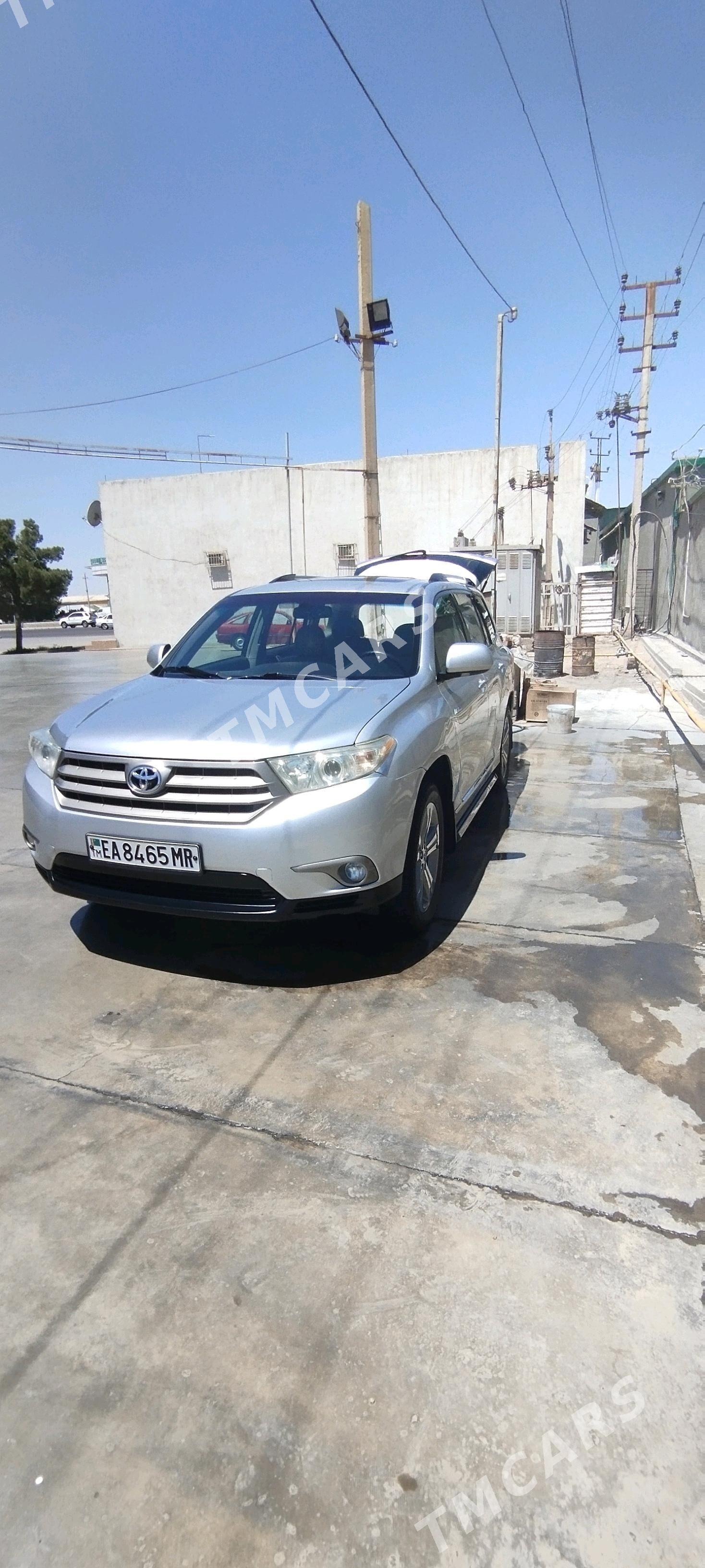 Toyota Highlander 2012 - 300 000 TMT - Mary - img 2
