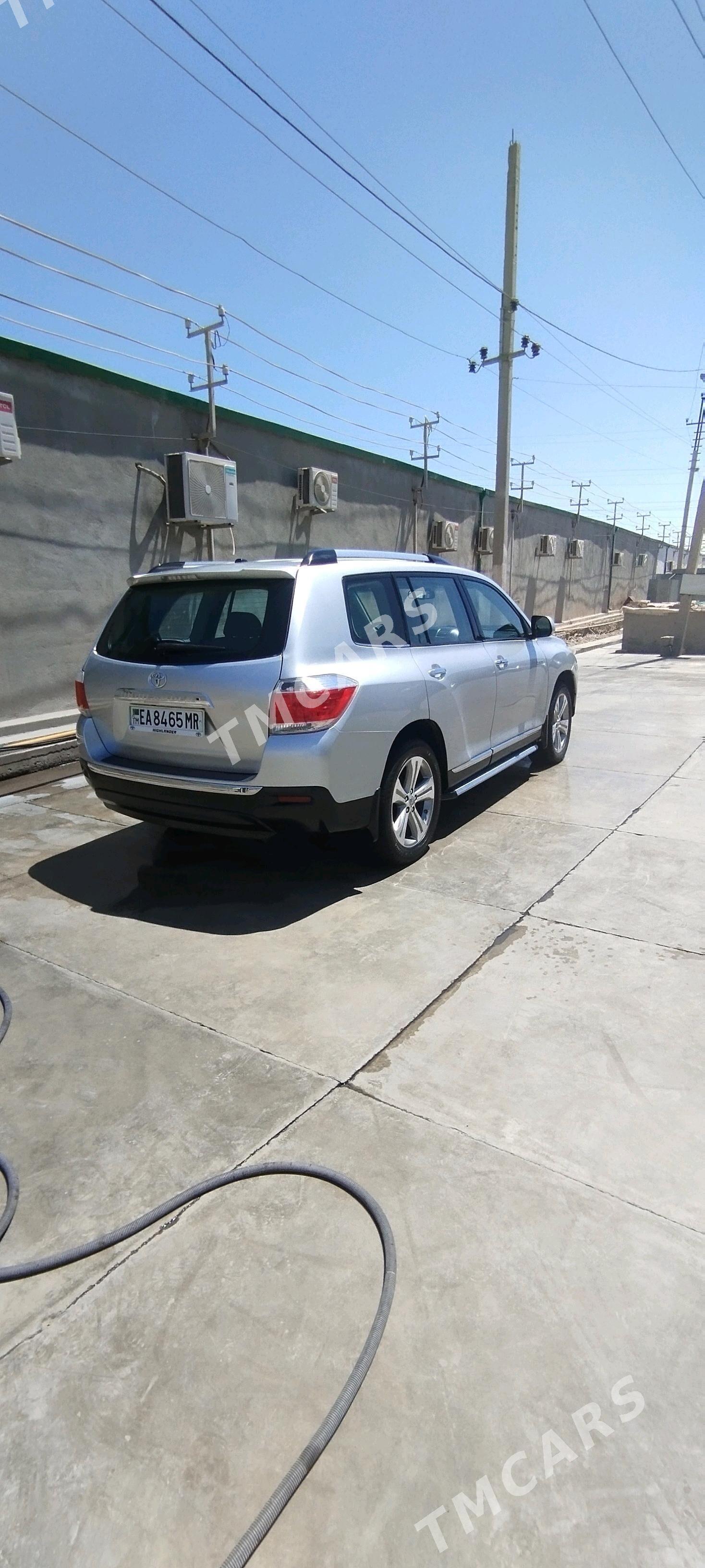 Toyota Highlander 2012 - 300 000 TMT - Mary - img 4
