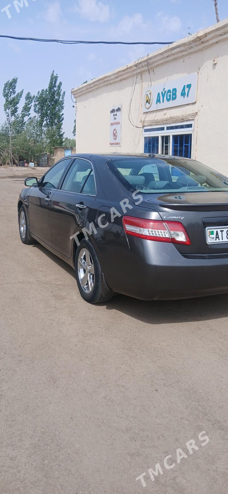 Toyota Camry 2010 - 200 000 TMT - Губадаг - img 4