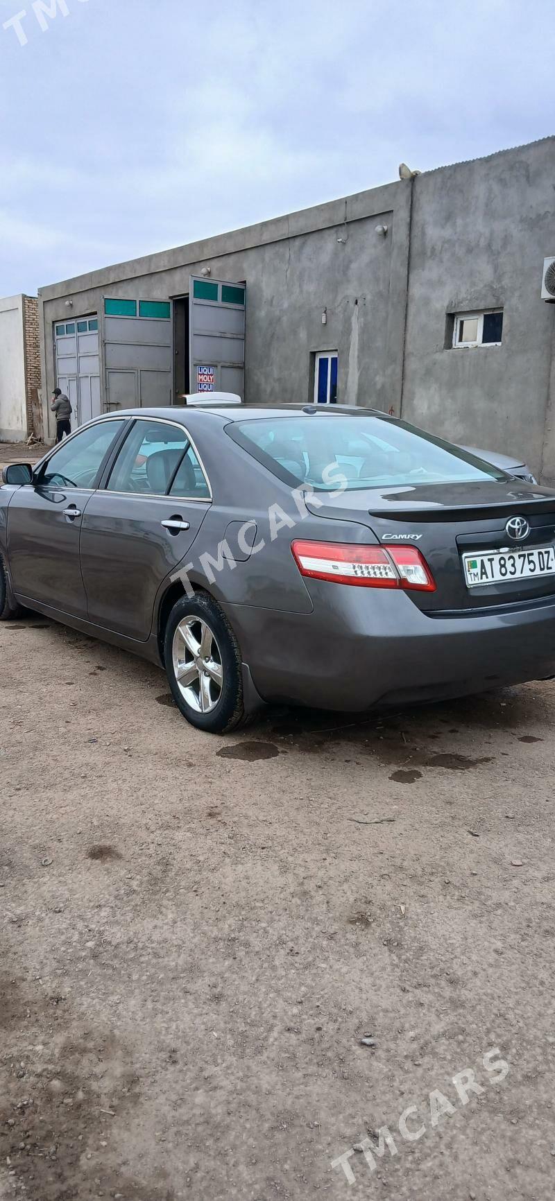 Toyota Camry 2010 - 200 000 TMT - Губадаг - img 8