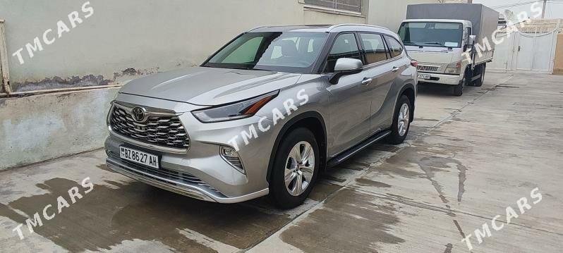 Toyota Highlander 2022 - 585 000 TMT - Ак-Бугдайский этрап - img 3