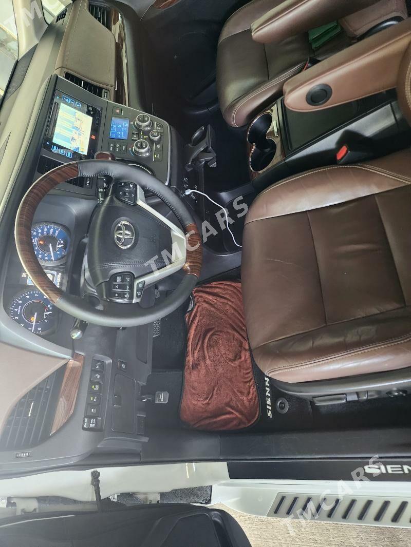 Toyota Sienna 2017 - 423 000 TMT - Ашхабад - img 5