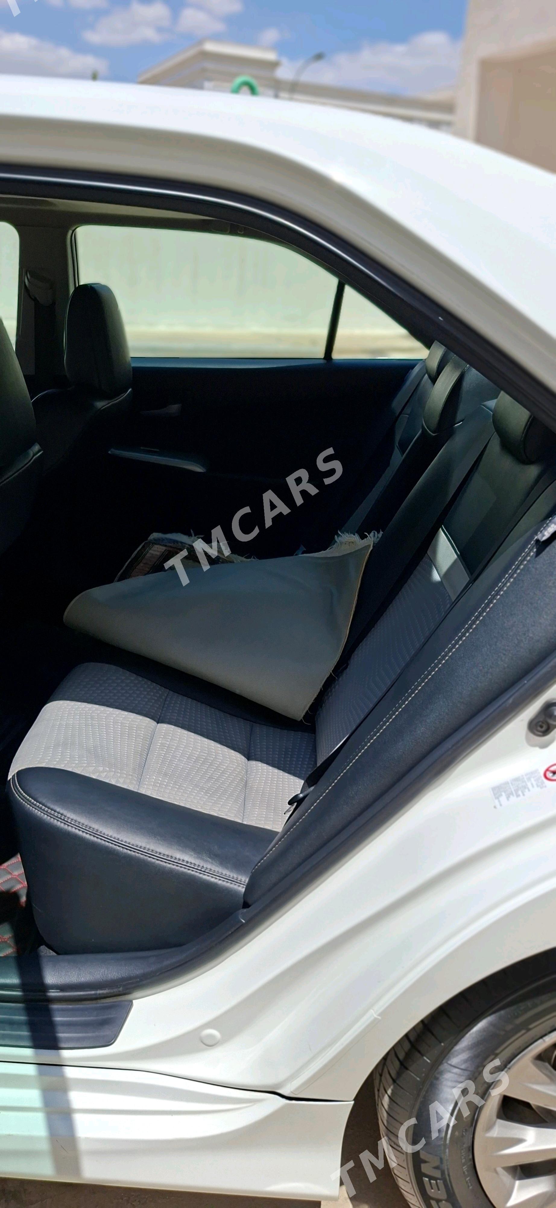 Toyota Camry 2012 - 226 000 TMT - Aşgabat - img 8