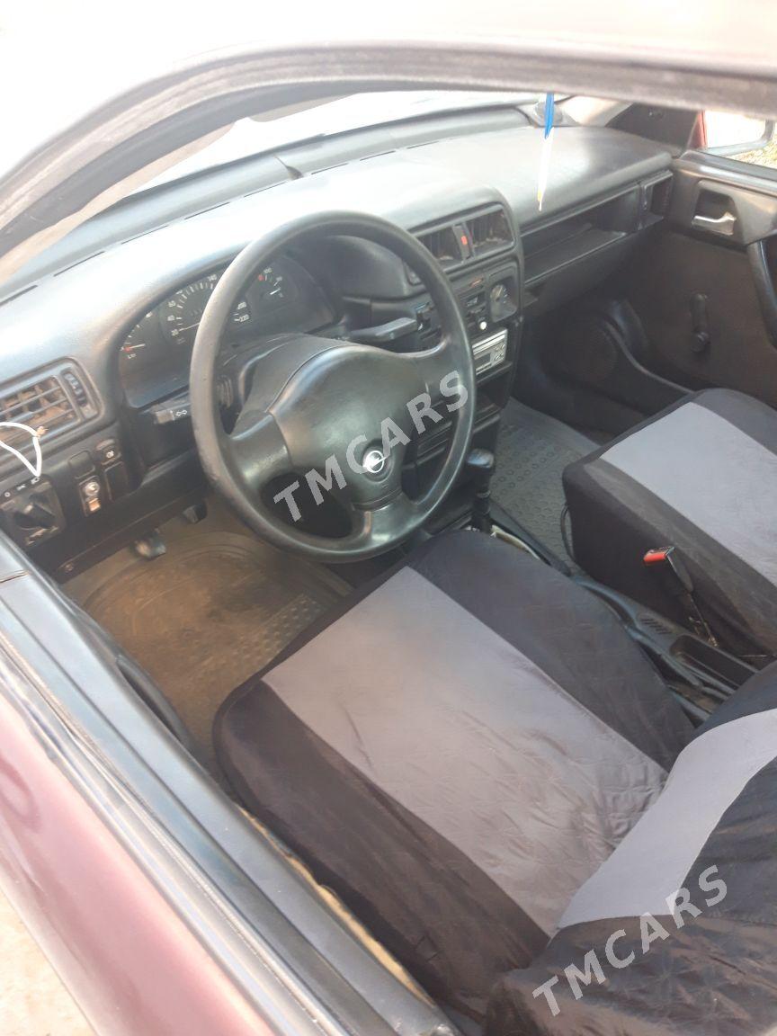 Opel Vectra 1991 - 21 000 TMT - Шабатский этрап - img 3