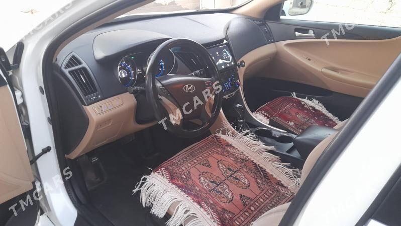 Hyundai Sonata 2011 - 130 000 TMT - Ашхабад - img 9