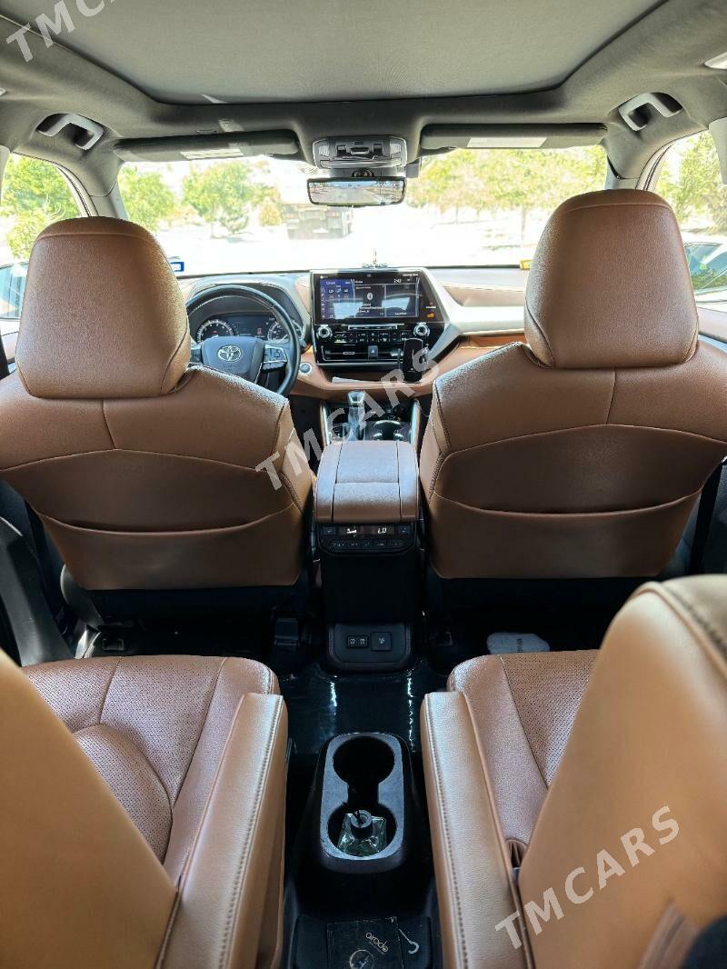 Toyota Highlander 2022 - 800 000 TMT - Büzmeýin - img 2