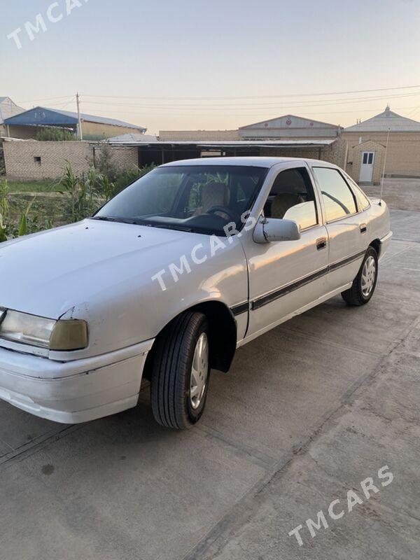 Opel Vectra 1992 - 19 000 TMT - Мургап - img 6