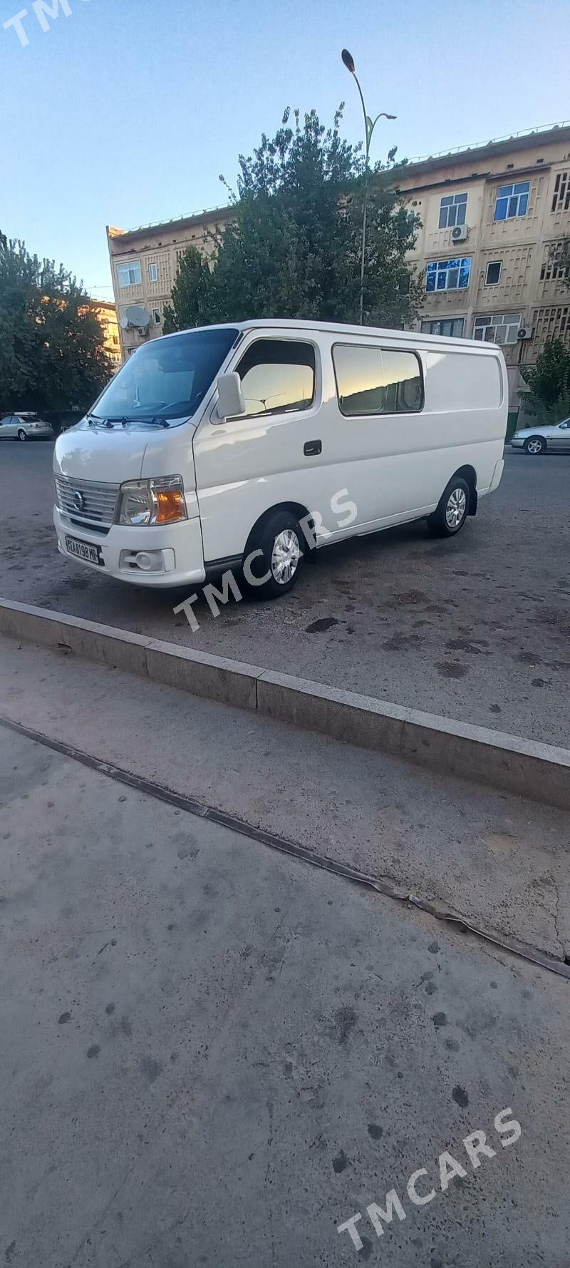 Nissan Urvan 2008 - 170 000 TMT - Мары - img 3