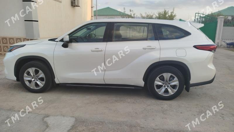 Toyota Highlander 2021 - 550 000 TMT - Täze zaman - img 10