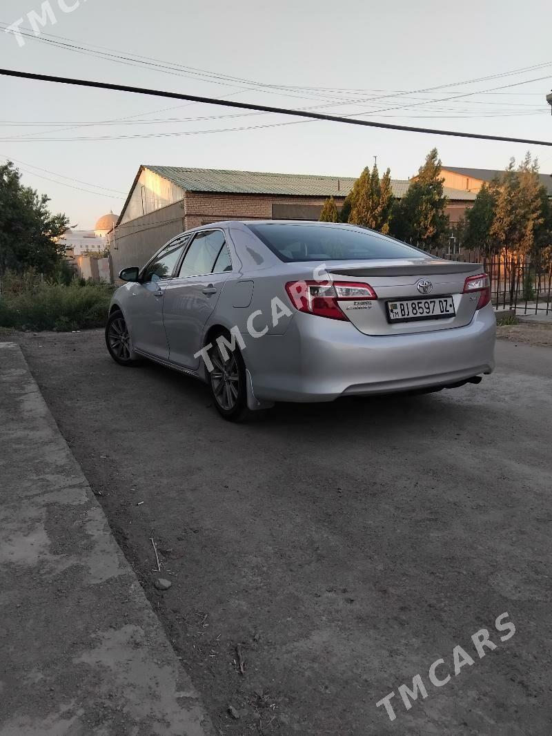 Toyota Camry 2012 - 220 000 TMT - Дашогуз - img 5