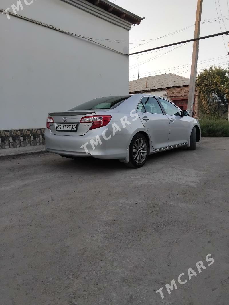 Toyota Camry 2012 - 220 000 TMT - Дашогуз - img 3