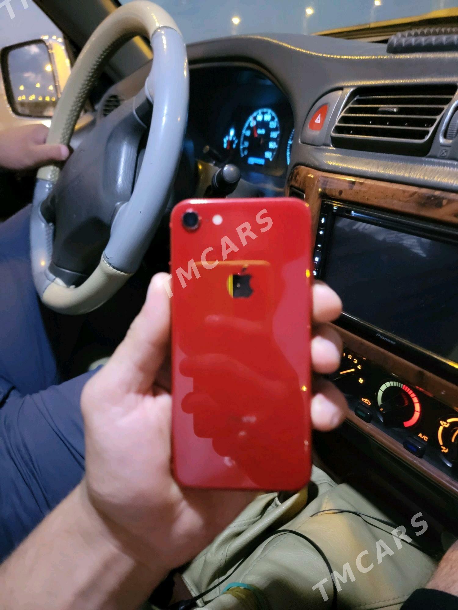 IiPhone 8 red - Aşgabat - img 2