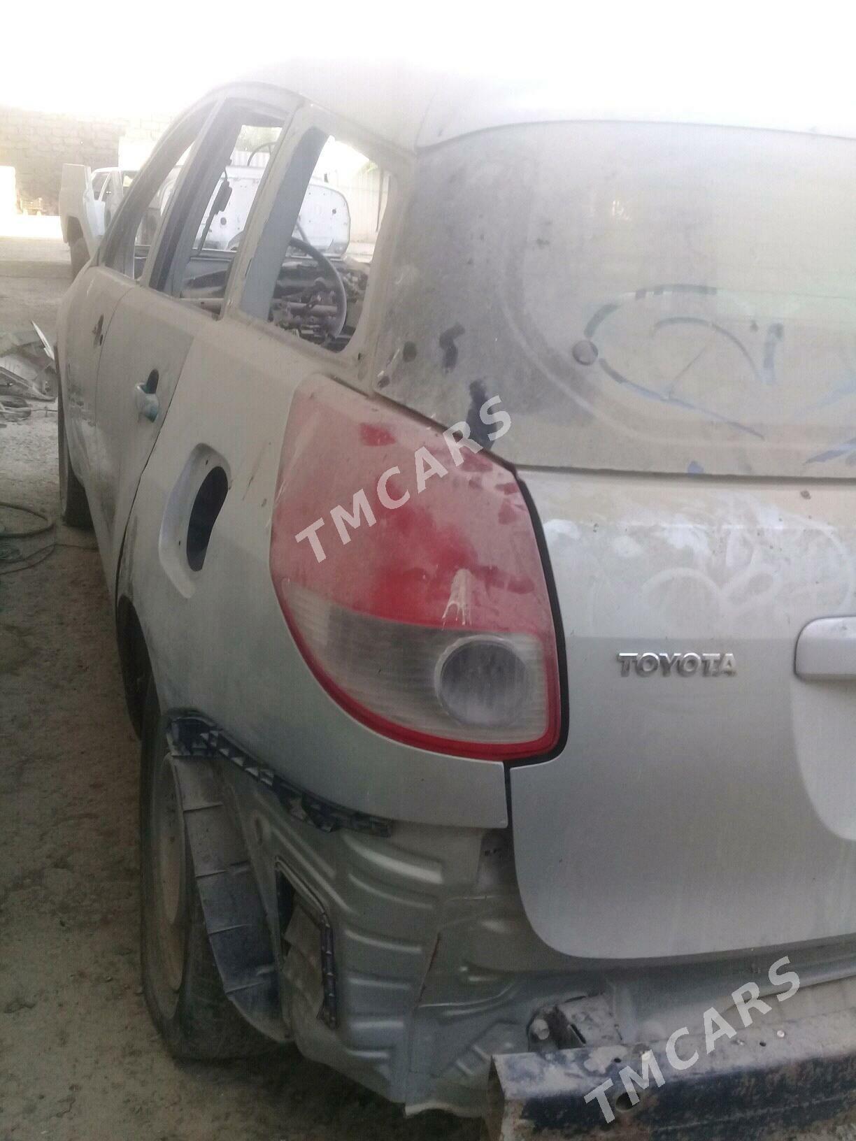Toyota Corolla 2003 - 50 000 TMT - Gökdepe - img 3